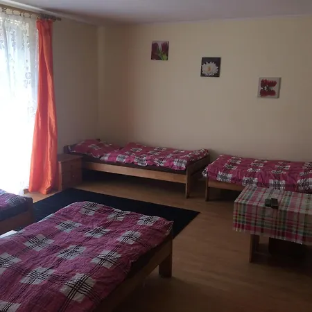 Sciegiennego Hostel *